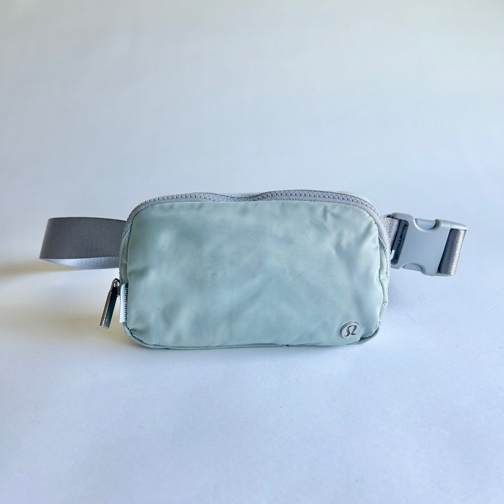 Lululemon Olive Green Nylon belt Bag One Size